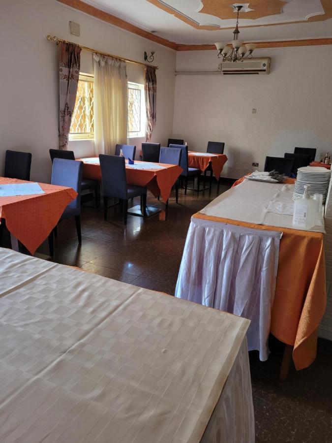 Glory Summit Hotel Hoima Extérieur photo